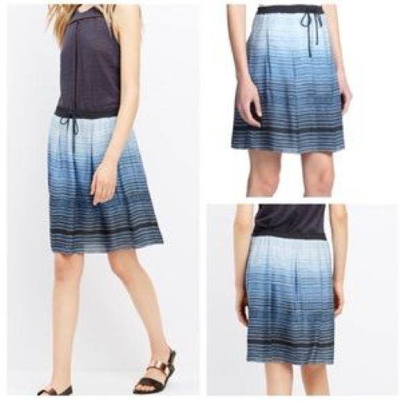 VINCE Silk French Blue Watercolor Stripes Mini Skirt Size L Work‎ Party Flowy - Picture 1 of 9